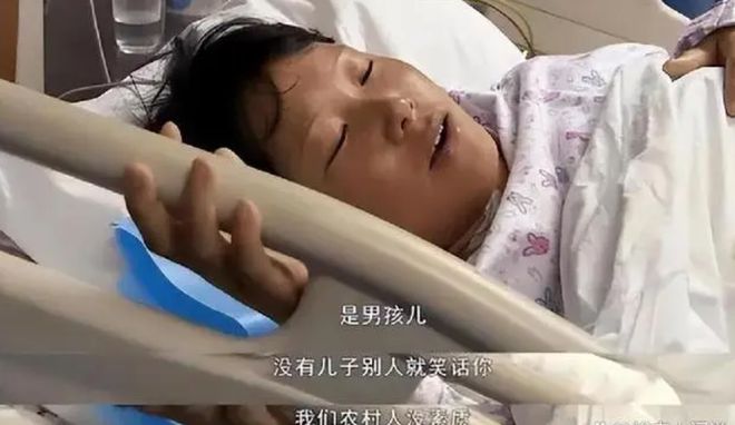 子后双双离世：哥嫂接手拒领养咬牙带10娃！j9九游真人游戏第一品牌江西夫妻狂生8个孩(图2)